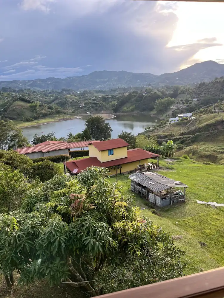 Alma Guatapé, vista alta